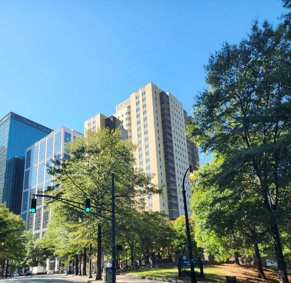 Cozy Downtown Atlanta Condo Exterior photo